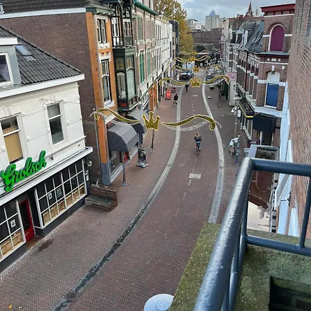 The * Apeldoorn