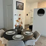 Apartament The *